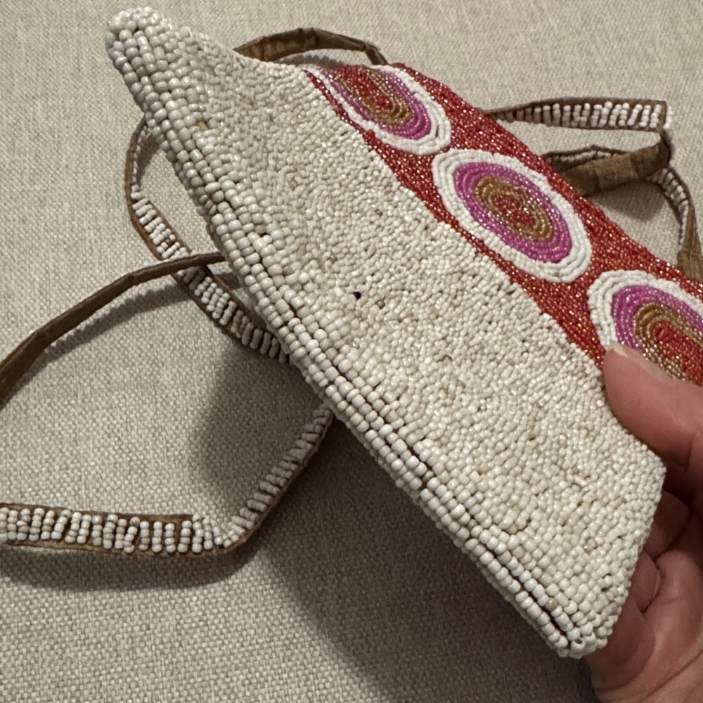 Beaded Mini Crossbody Bag-Seed Beads-Red/Pink/White-ZipTop-GUC - Picture 9 of 17